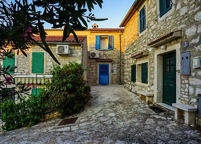 Semesterbostad Vinci 1906 *